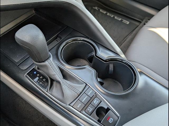 2020 Toyota Camry Hybrid LE