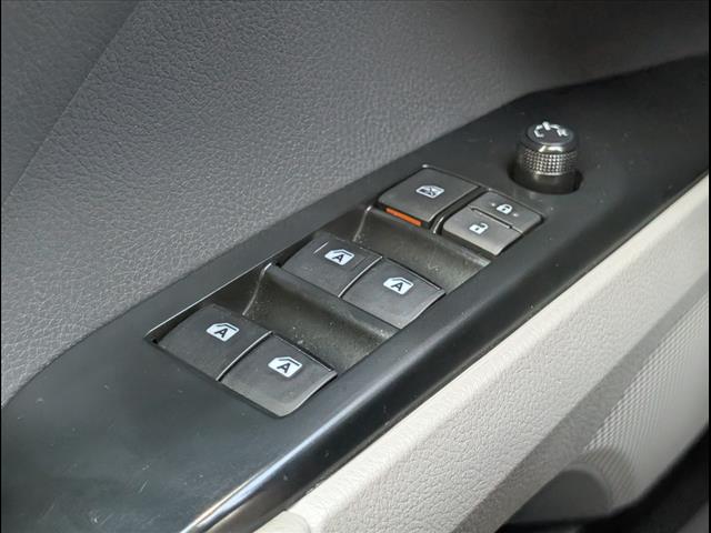 2020 Toyota Camry Hybrid LE