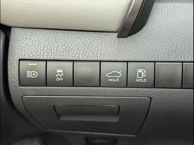 2020 Toyota Camry Hybrid LE