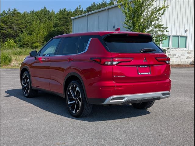 2024 Mitsubishi Outlander SE