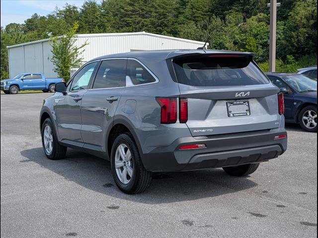 2023 Kia Sorento LX