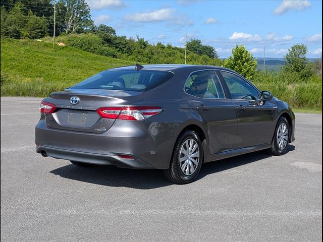 2020 Toyota Camry Hybrid LE
