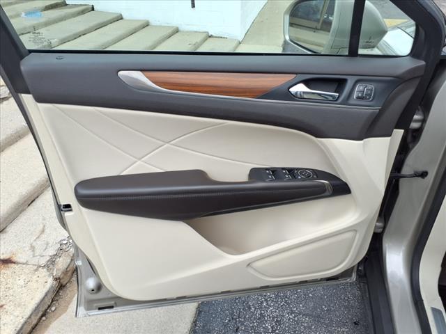 2015 Lincoln MKC Base