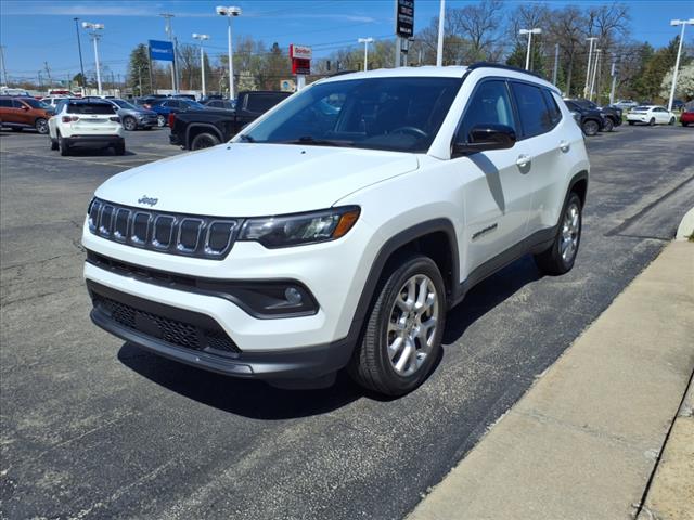 2022 Jeep Compass Latitude Lux