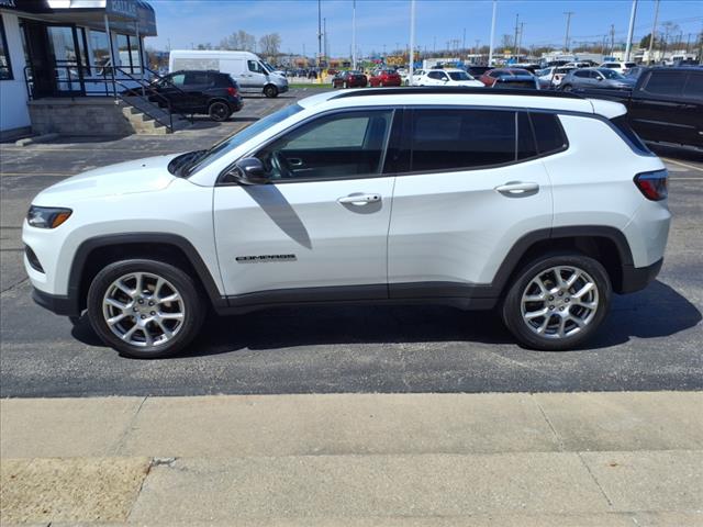 2022 Jeep Compass Latitude Lux