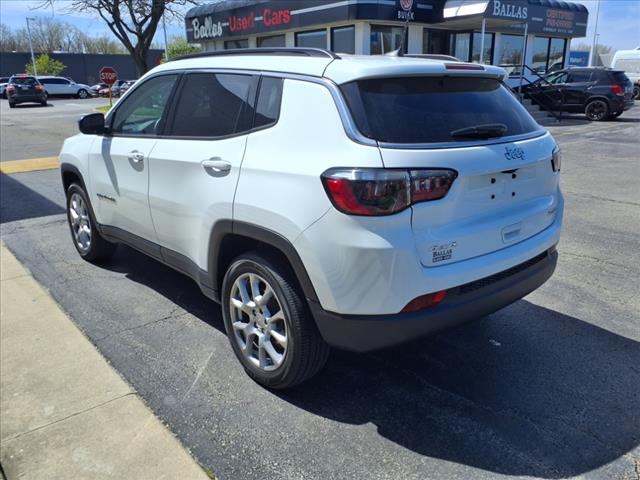2022 Jeep Compass Latitude Lux