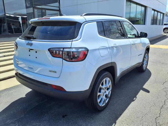 2022 Jeep Compass Latitude Lux
