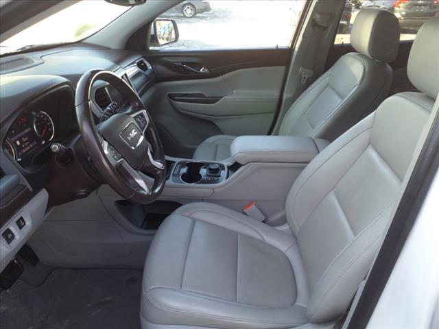 2022 GMC Acadia SLT