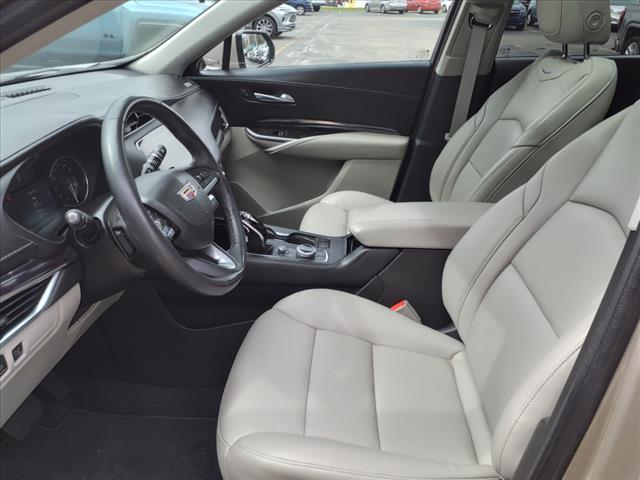 2022 Cadillac XT4 Luxury