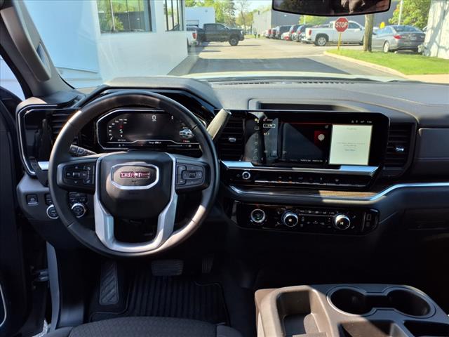 2024 GMC Sierra 1500 Elevation Standard