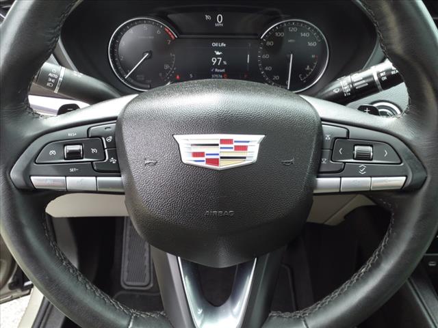2022 Cadillac XT4 Luxury