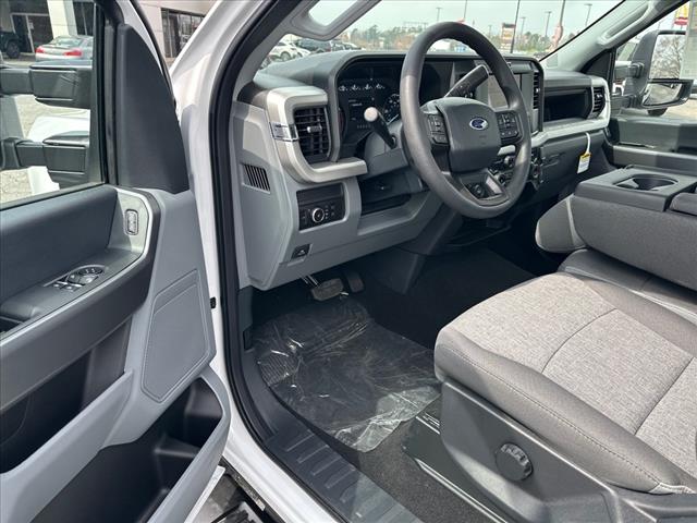 2025 Ford F-350 Super Duty XL