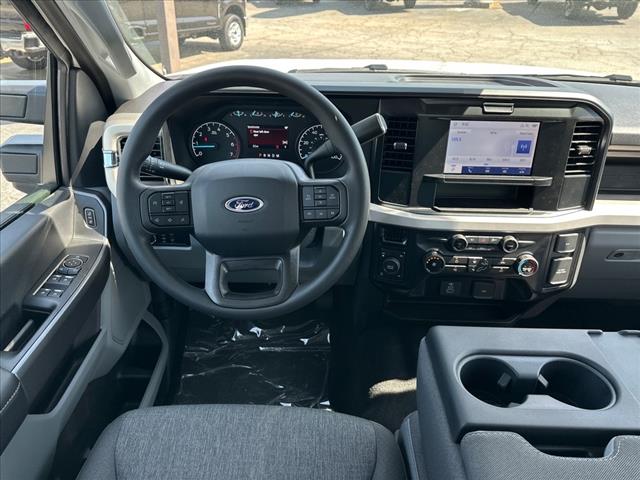 2025 Ford F-350 Super Duty XL