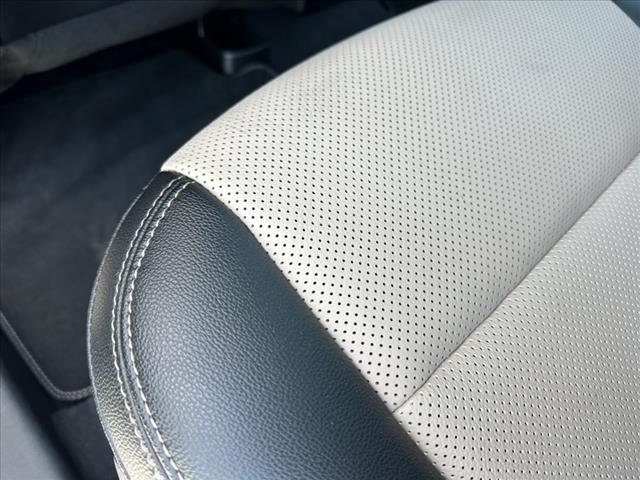 2022 Ford Escape Hybrid Titanium