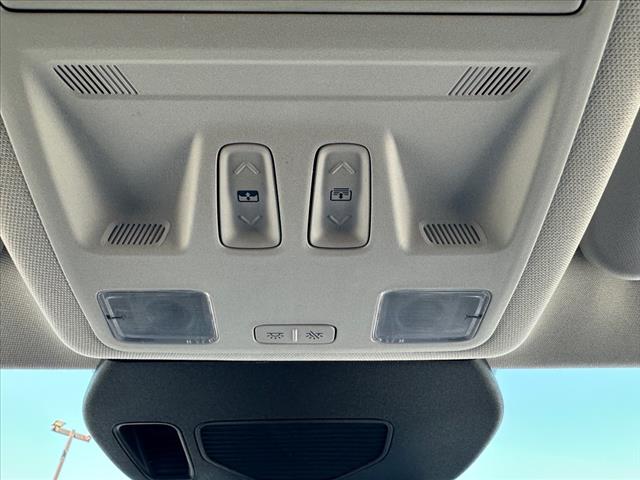 2022 Ford Escape Hybrid Titanium