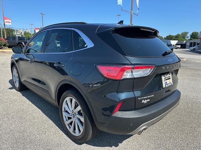 2022 Ford Escape Hybrid Titanium