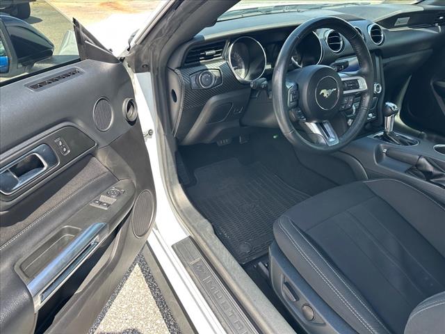 2022 Ford Mustang EcoBoost