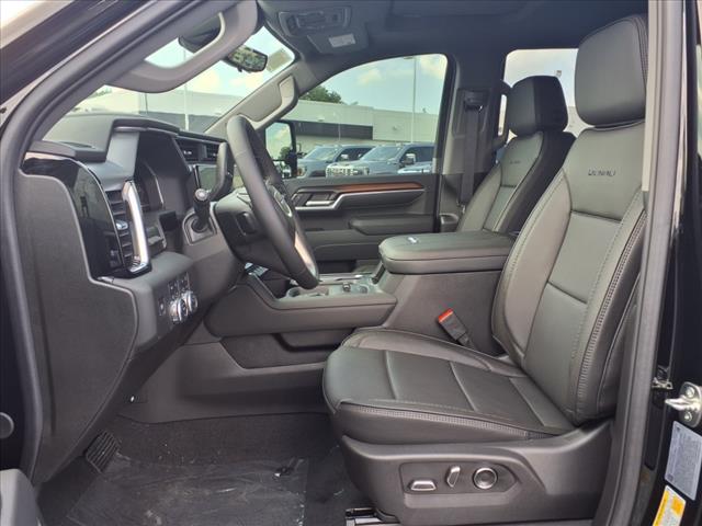 2025 GMC Sierra 2500HD Denali
