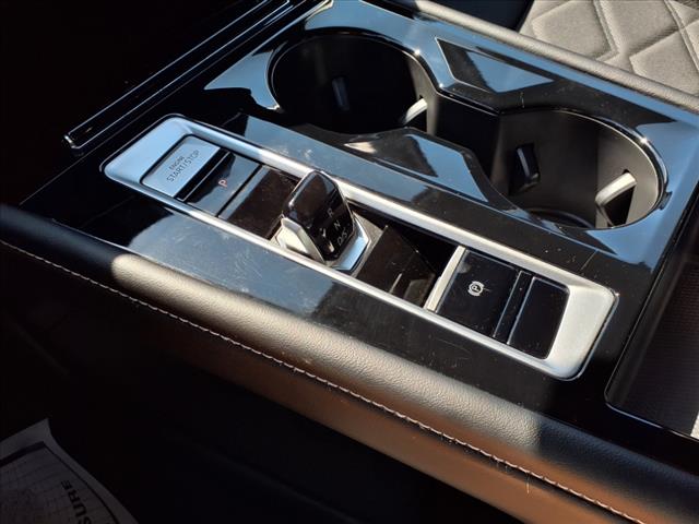 2024 Volkswagen Atlas 2.0T SE w/ Technology