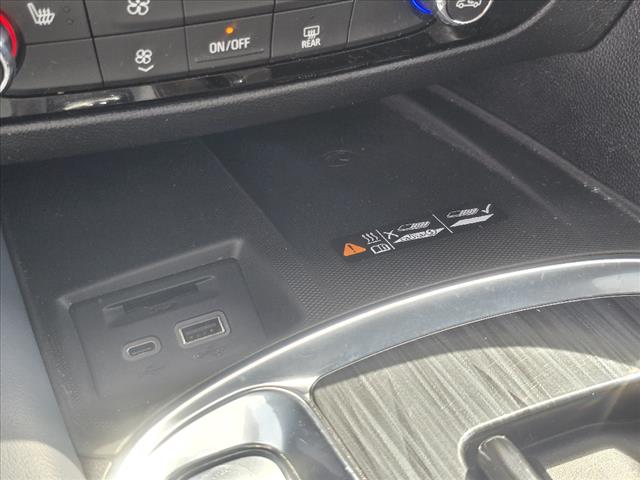 2022 Buick Enclave Essence