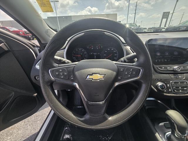 2023 Chevrolet Malibu LT w/1LT