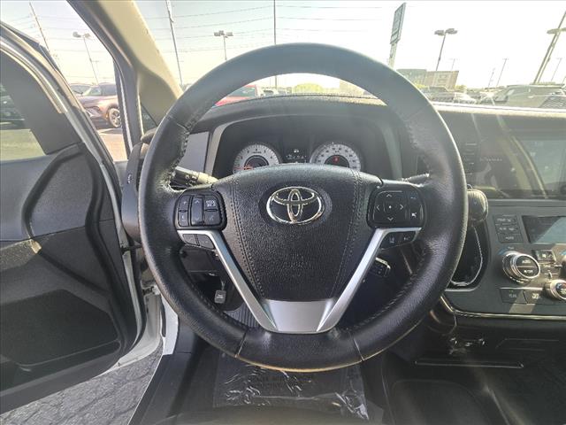 2019 Toyota Sienna SE 8-Passenger