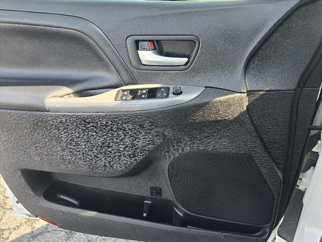2019 Toyota Sienna SE 8-Passenger