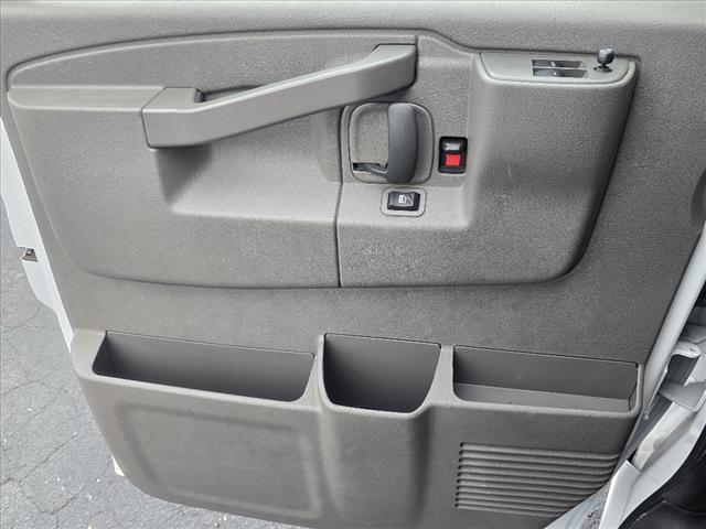 2023 GMC Savana Work Van