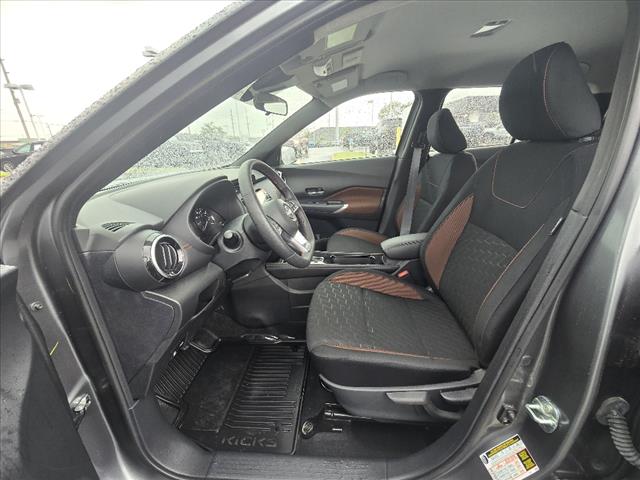 2024 Nissan Kicks SR