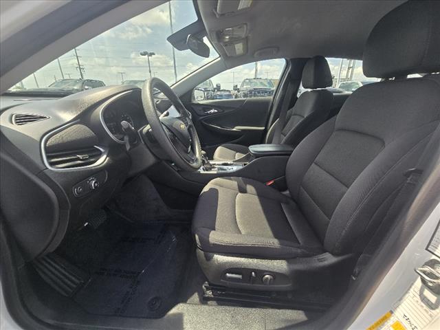 2023 Chevrolet Malibu LT w/1LT
