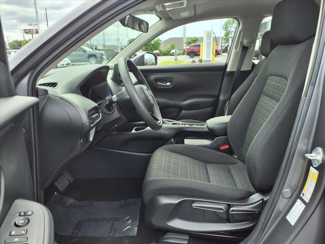 2025 Honda HR-V LX
