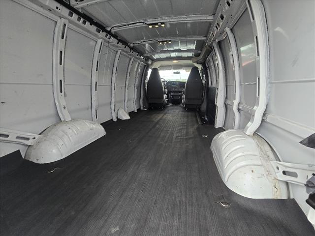 2023 GMC Savana Work Van