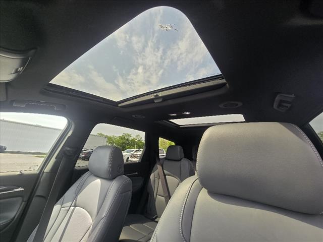 2022 Buick Enclave Essence