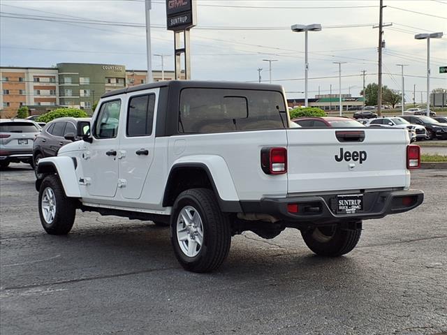 2023 Jeep Gladiator Sport