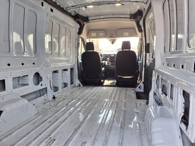 2024 Ford Transit 148 WB Medium Roof Cargo