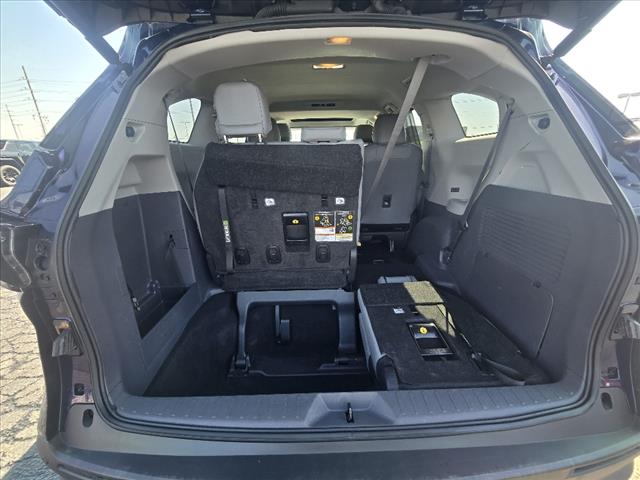 2023 Toyota Sienna XLE 8-Passenger