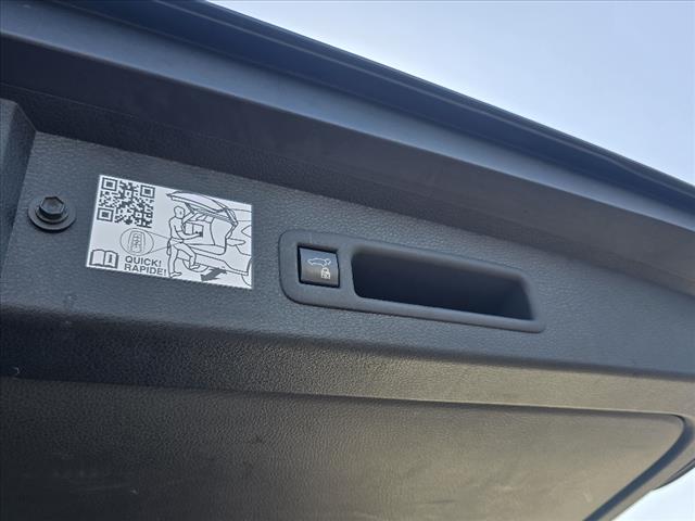 2023 Toyota Sienna XLE 8-Passenger