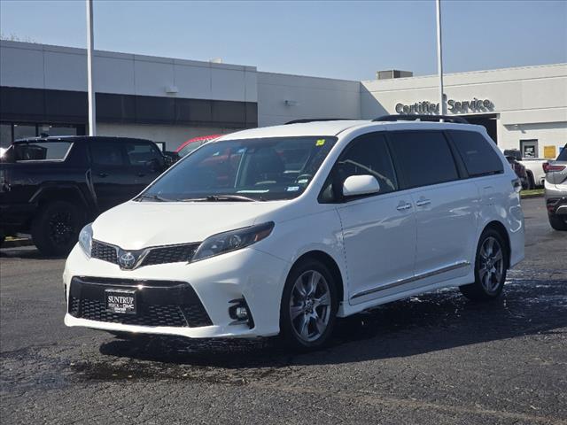2019 Toyota Sienna SE 8-Passenger