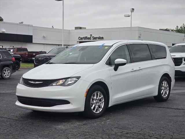 2023 Chrysler Voyager LX