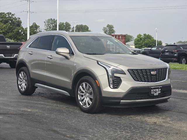 2022 Cadillac XT4 Premium Luxury
