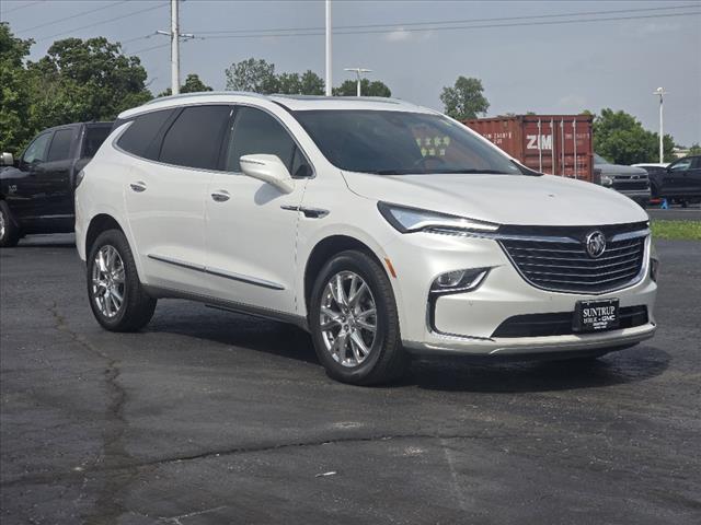 2022 Buick Enclave Essence