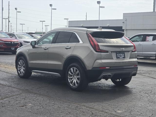 2022 Cadillac XT4 Premium Luxury