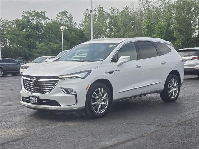 2022 Buick Enclave Essence