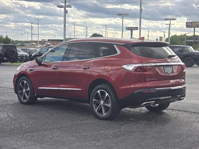 2022 Buick Enclave Essence