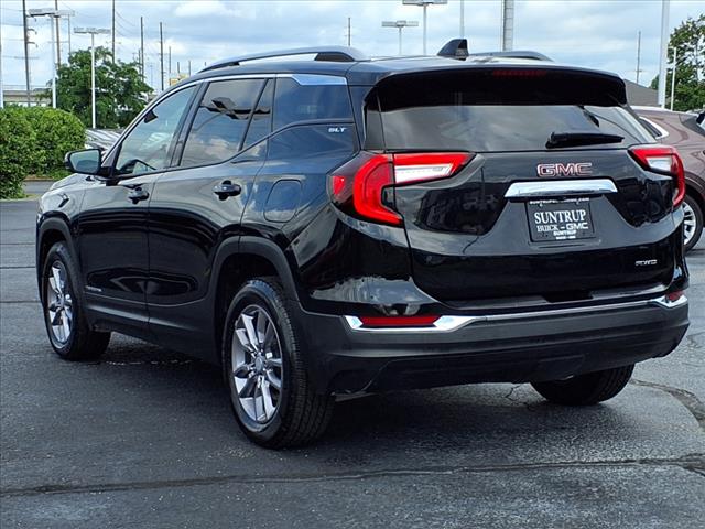 2023 GMC Terrain SLT