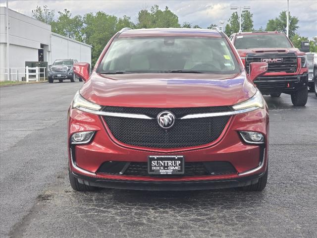2022 Buick Enclave Essence