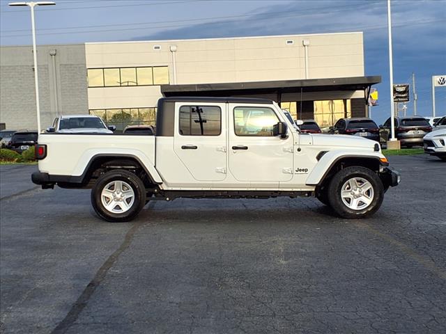 2023 Jeep Gladiator Sport