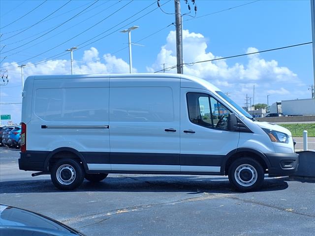 2024 Ford Transit 148 WB Medium Roof Cargo