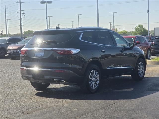 2024 Buick Enclave Essence
