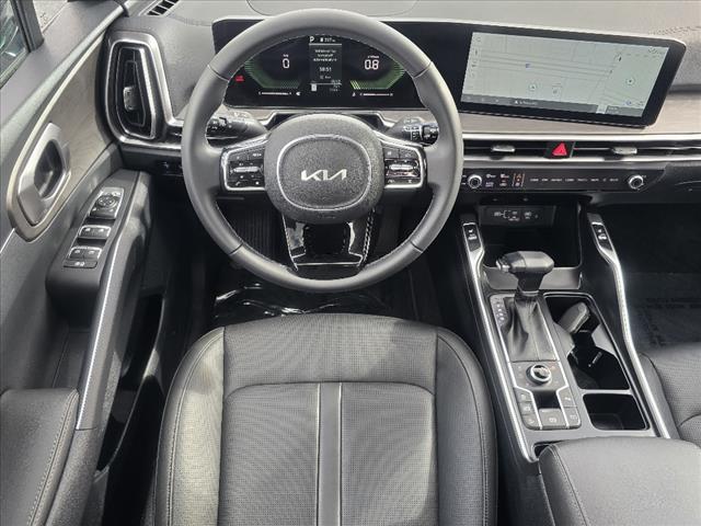 2025 Kia Sorento X-Line EX